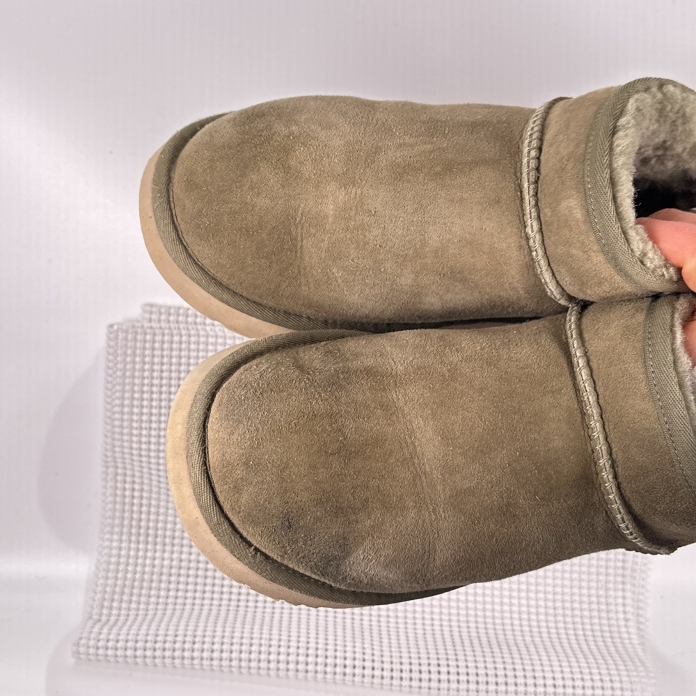 UGG Women Classic Ultra Mini Shearling Boots Olive Suede Size 10 - Picture 4 of 13